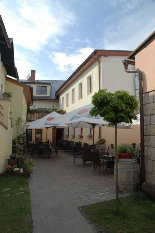 Hotel Posta Sobotka Exterior photo